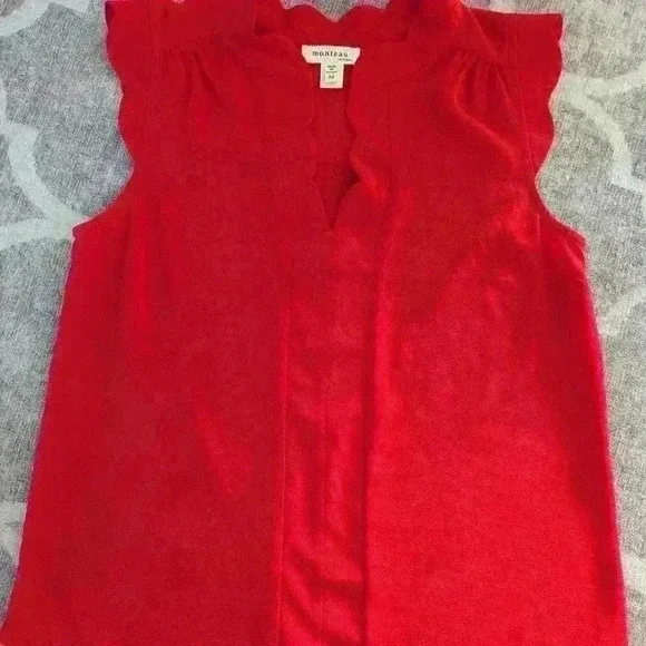 Red Sleeveless Women's V-Neck Blouse -- size M -- Vixen, Officewear, Datenight - Picture 9 of 9